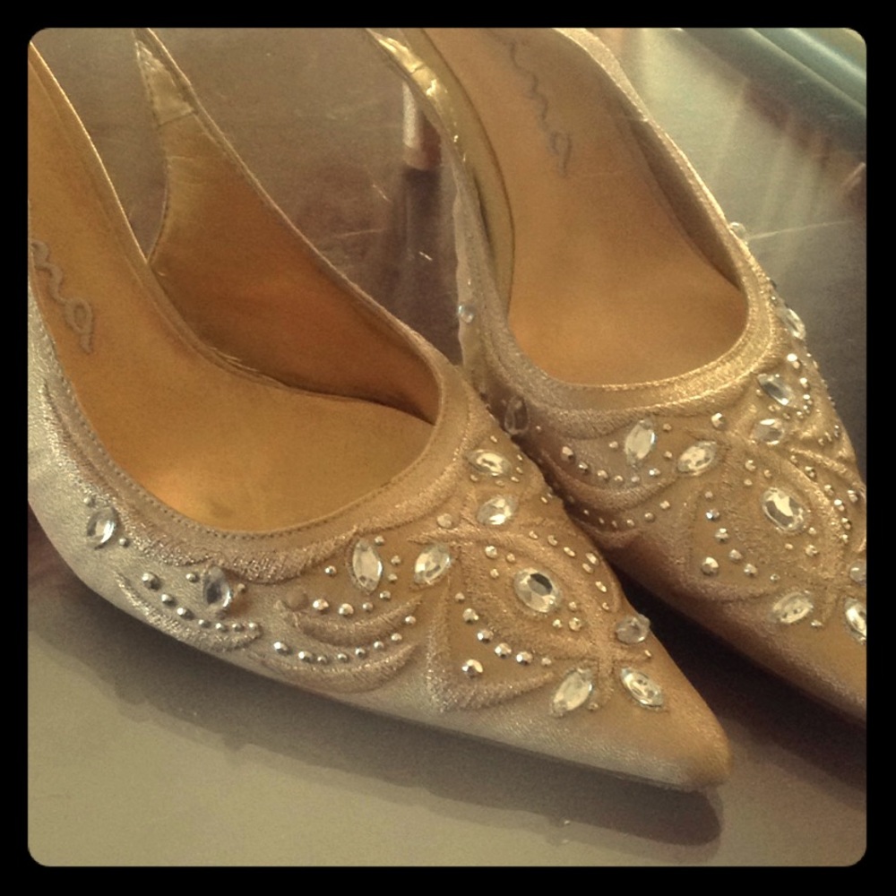 Nina dress shoes